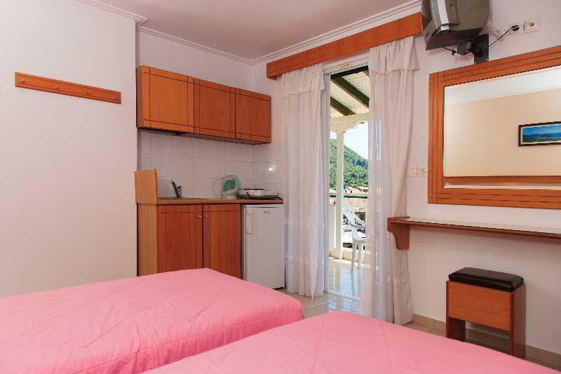 Cosmopol Studios Lefkada Island Bagian luar foto
